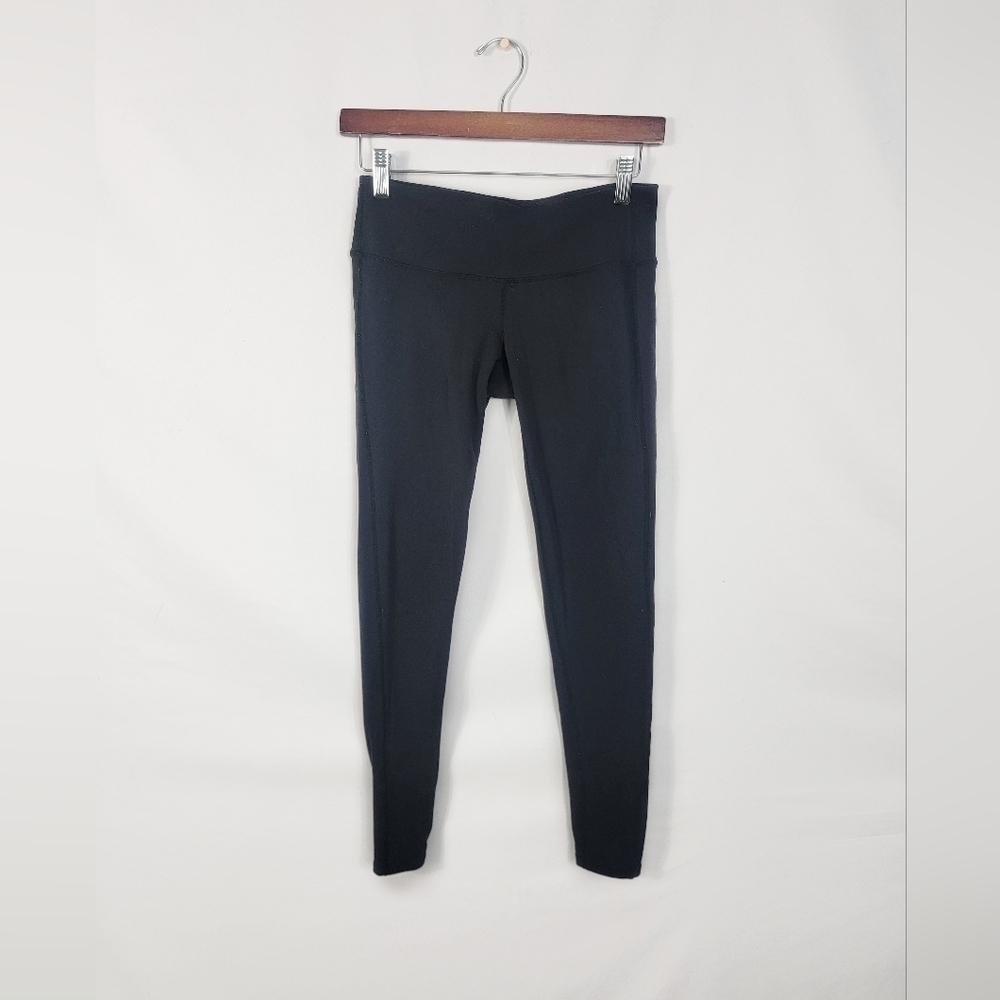 Women's size Medium Athleta Leggings